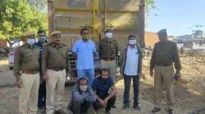 ગુજરાતમાં દારૂ ભરેલી ટ્રક ઘુસાડવાનો હતો પ્લાન, રાજસ્થાન પોલીસે બેને ઝડપી લીધા