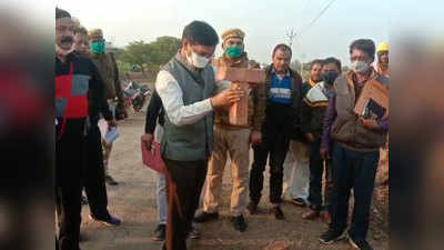 Mirzapur News: मिर्जापुर में अधूरी पड़ीं बड़ी परियोजनाएं, 109 में से 22 ही हो पाईं पूरी