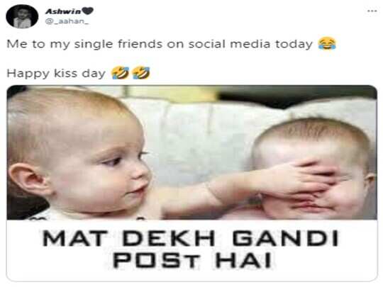 kiss day memes and jokes, Kiss Day पर बने मजेदार Memes, लोगों ने कहा- ये तो Emraan Hashmi का दिन है! - memes jokes viral on kiss day emraan hashmi valentine week kiss day memes and jokes, Kiss Day पर बने मजेदार Memes, लोगों ने कहा- ये तो Emraan Hashmi का दिन है! - memes jokes viral on kiss day emraan hashmi valentine week