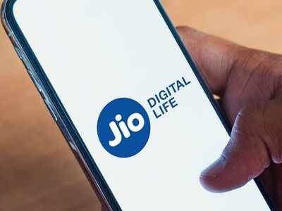 Reliance Jio-র 155 টাকার প্ল্যানে রোজ 1GB ডেটা, আনলিমিটেড কলিং ও আরও অফার