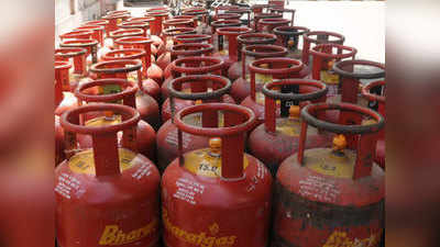 LPG Price Hike महागाईने त्रस्त जनता गॅसवर ; आज मध्यरात्रीपासून सिलिंडरसाठी मोजा जादा पैसे