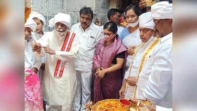 నాగోబాలో హిమాచల్ ప్రదేశ్ గవర్నర్ ప్రత్యేక పూజలు