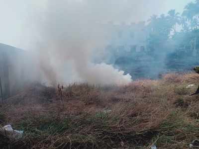 ആനയറ ബൈപ്പാസ് റോഡിന് സമീപം തീപ്പിടുത്തം, വീഡിയോ കാണാം