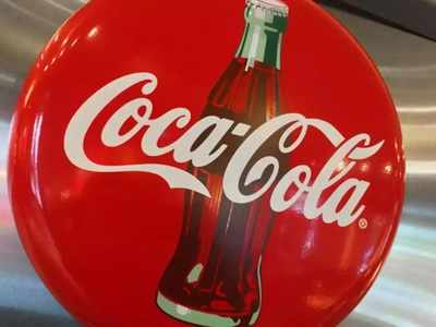 এবার কাগজের বোতলে বিক্রি হবে Coca-cola, প্রকাশ্যে ছবি