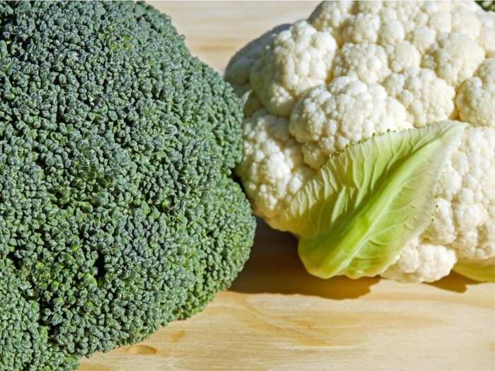 which is healthier vegetable cauliflower or broccoli in hindi