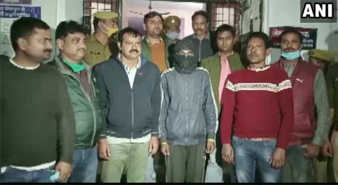 पुलिस कस्टडी में आरोपी विनय