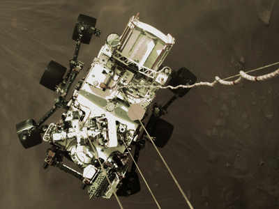काम पर पहला दिन, मंगल से NASA के Perseverance रोवर ने भेजी पहली कलर फोटो, और क्या-क्या...