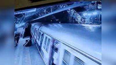 मुंबई: लग्नाला नकार दिल्याने गर्लफ्रेंडला धावत्या ट्रेनखाली ढकलण्याचा प्रयत्न, थरार CCTVत कैद