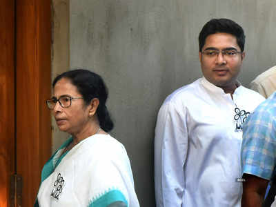 abhishek banerjee : ममतांचे भाचे अभिषेक बॅनर्जींच्या पत्नीला CBI ची नोटीस