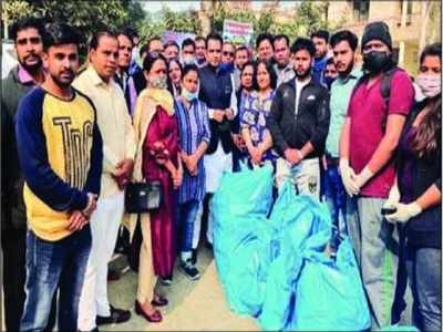 Noida news: सफाई का महाभियान, 2 घंटे में समेटा 1250 किलो सिंगल यूज प्‍लास्टिक