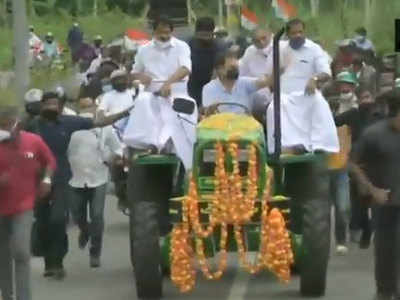 केरलः कृषि कानूनों के खिलाफ वायनाड में राहुल गांधी ने निकाली ट्रैक्टर रैली, मोदी सरकार पर जमकर बरसे