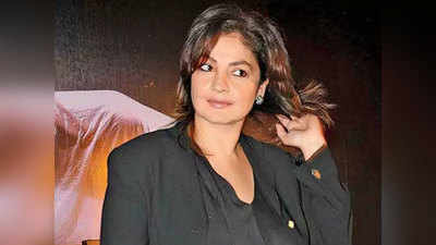 Pooja Bhatt Birthday: पिता को लिप-किस, ऐक्टर संग मारपीट, पूजा भट्ट की लव लाइफ में भी रहा विवाद