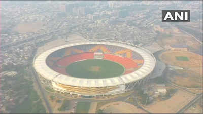 Narendra Modi Stadium : फक्त स्टेडियमला मोदींचे नाव, क्रीडा नगरीला सरदार पटेलांचे नाव कायम
