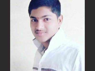 Ahmednagar: आईचा स्कार्फ घेऊन कॉलेजला गेला; बंद वर्गखोलीत विद्यार्थ्याने केली आत्महत्या
