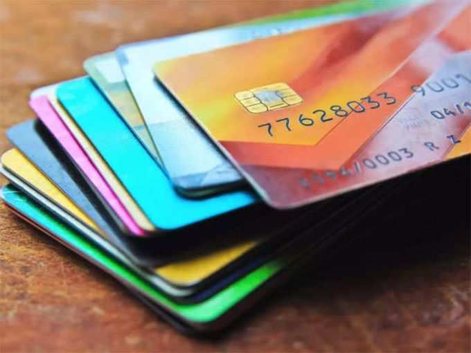 ​ट्रैवल क्रेडिट कार्ड और एंटरटेनमेंट क्रेडिट कार्ड