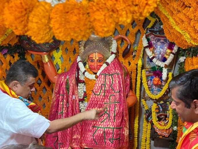 হনুমান মন্দিরে পুজো শুভেন্দুর, দেখুন ছবি