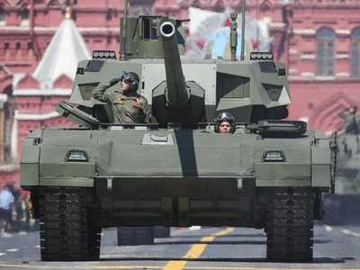 दुनिया के सबसे शक्तिशाली टैंक T-14 Armata को महाविनाशक बना रहा रूस, अब ऑटोमेटिक दागेगा गोले