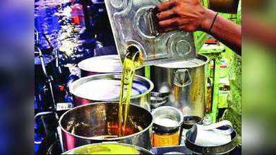 Edible Oil Price: खाद्य तेलों ने बिगाड़ा रसोई का बजट, जानें कहां पहुंच गया