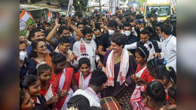 Priyanka Gandhi : प्रियांका गांधी आसाममध्ये; आदिवासींच्या पारंपरिक झूमर नृत्यात सहभागी