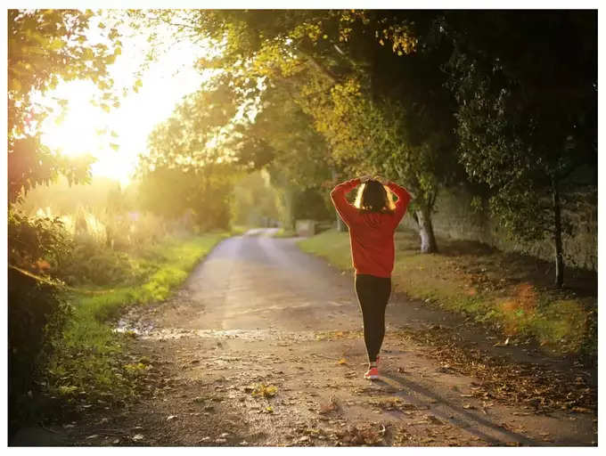 ​ಸ್ವಲ್ಪ ಹೊತ್ತು ನಡೆಯಿರಿ