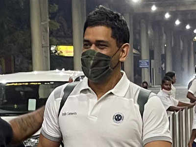 चेन्नई पहुंचे महेंद्र सिंह धोनी, आईपीएल अभ्यास शिविर नौ मार्च से होगा शुरू