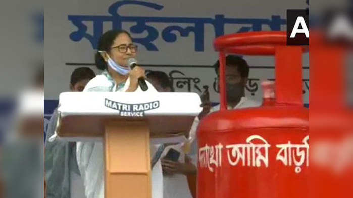 West Bengal election LIVE Updates:  सिलीगुड़ी में ममता का पलटवार-  खेला होबे, वन ऑन वन खेलने को तैयार, सिंडिकेट तो मोदी-शाह का