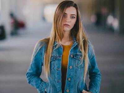 Denim Jacket for Women  : खरीदें स्टाइलिश Womens Denim Jacket, दिखाएं अपना स्वैग