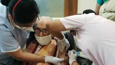Karnataka news: देश की सबसे बुजुर्ग महिला को लगा कोरोना वैक्सीन, जानें कहां की रहने वाली हैं जे कामेश्वरी