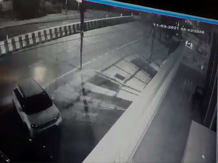 Noida-Car-Theft