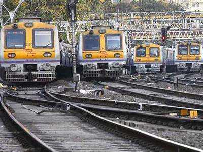 बेटिकट यात्रियों से मध्य रेलवे ने वसूला 7 करोड़ जुर्माना