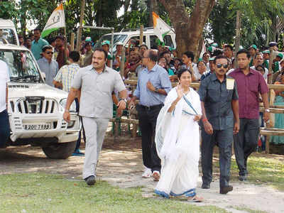 West Bengal Election 2021: बंगाल के रण में इस बार हवाई चप्पल में चुनाव प्रचार नहीं कर पाएंगी ममता बनर्जी