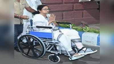 West Bengal Assembly Election: রিজার্ভ বেঞ্চে বসতে নারাজ,  হুইলচেয়ার নিয়েই প্রচারে নেত্রী