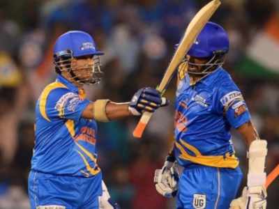 Road Safety World Series : सचिन और युवराज सिंह ने इंडिया लीजेंड्स को दिलाई सेमीफाइनल में जगह, दक्षिण अफ्रीका को 57 रन से रौंदा