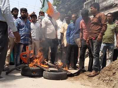 West Bengal Assembly Election 2021: জেলাজুড়ে বিক্ষোভ অব্যাহত, হেস্টিংসে BJP দফতরের সামনে আত্মহত্যার হুমকি