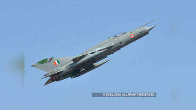 Indian Air Force : वायुसेनेच्या मिग २१ बायसन विमानाला अपघात, ग्रुप कॅप्टनचा मृत्यू