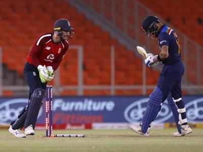 India vs England: टी20 इंटरनैशनल में पहली बार स्टंप हुए विराट कोहली, आदिल रशीद ने किया शिकार