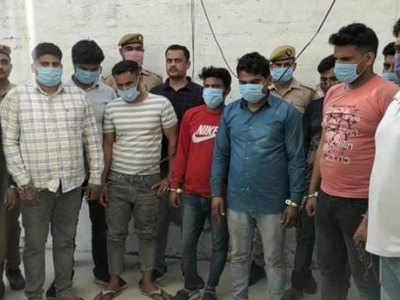 Aligarh News: UPPCL एग्जाम देने पहुंचा सॉल्वर गैंग, 10 मुन्नाभाई पुलिस की गिरफ्त में