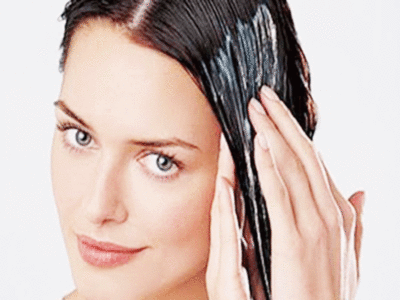 Besan Hair Care: हैरान कर देंगे बालों पर बेसन लगाने के ये फायदे, काली घटाओं जैसी होंगी आपकी जुल्फें