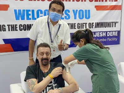 संजय दत्‍त ने लगवाई कोविड-19 की पहली वैक्‍सीन, तस्‍वीर शेयर कर डॉक्‍टर्स को दी बधाई