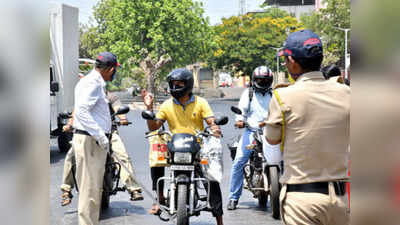 ತುಮಕೂರಿನಲ್ಲಿ ಹೆಲ್ಮೆಟ್‌ ಧರಿಸದ 9 ಪೊಲೀಸರಿಗೆ ದಂಡ!