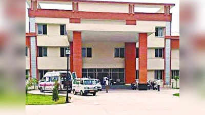 बरेली: सरकारी अस्पताल में भर्ती के लिए कर्मचारियों ने बिछाया जाल, 50 बेरोजगारों से डेढ़ करोड़ की ठगी