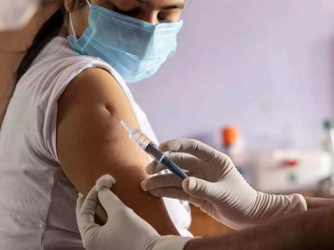 1 अप्रैल से किन लोगों को वैक्‍सीन लगेगी?