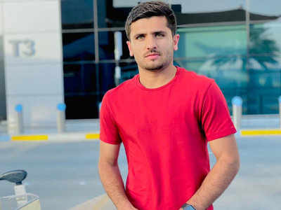 कौन हैं अफगानिस्तान के युवा तेज गेंदबाज फजलहक फारुकी? चेन्नै सुपर किंग्स को नेट्स में करेंगे गेंदबाजी