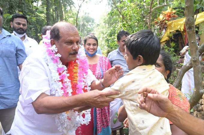 വോട്ട് വേണ്ടെന്ന് പറയാനുള്ള സ്വാതന്ത്ര്യം