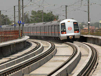 Delhi Metro News: होली के दिन मेट्रो में सफर करने वाले ध्यान दें, DMRC ने समय में किया फेरबदल