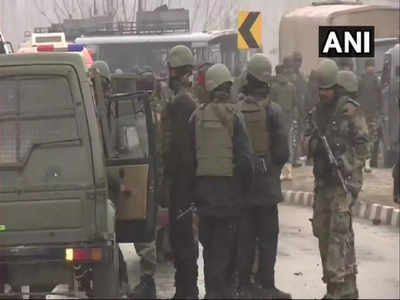 काश्मीरमध्ये नगरपरिषदेवर दहशतवादी हल्ला; पोलिसासह २ जण ठार