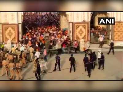 Nanded Violence: महाराष्ट्र के नांदेड़ गुरुद्वारे में उमड़ी सैकड़ों की भीड़, पुलिस ने रोका जुलूस, तो तलवारों से किया हमला, 10 पुलिसवाले घायल