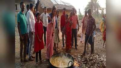 প্রচারে বেরিয়ে খিচুড়ি রাঁধলেন সায়ন্তিকা