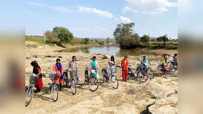 Mirzapur News: नक्सल प्रभावित गांवों की लड़कियां अब आठवीं के बाद भी जारी रख सकेंगी पढ़ाई, मदद को आगे आई हीरो साइकिल