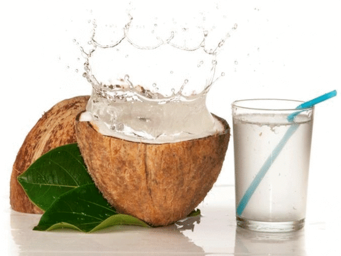 त्वचा पर नारियल पानी लगाने की विधि